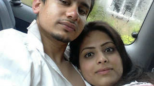 Nice work of love making in hotel room with a Indian babe