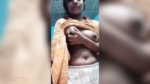 Selfie of a naughty desi babe showing off her big boobs.