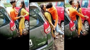 Desi MMS video shows a woman having sex with a man on the street in a car.