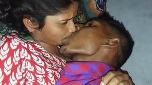 Indian lover loves kissing and romance