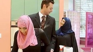 The hijab Comprehensive will not hear about the first floor Arabic