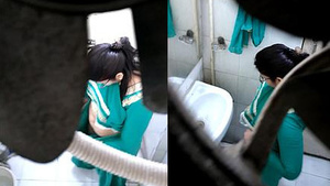 Hot hitting toilet scene with an elderly woman called bhabhi
