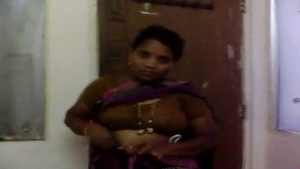 Beautiful Tamil sex video featuring aunt Madurai with big boobs