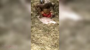 Pretty Desi girl has hardcore outdoor sex in a farm yard