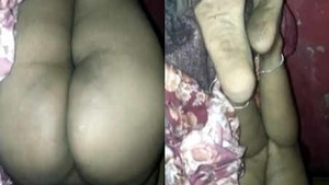 Enduring Indian aunties’ naked ass photos are available for download.