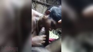 Tamil aunty gets huge dick in her mouth for money