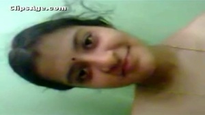 Scandalous video of a house wife from Chennai while kissing a young Sunni boy.