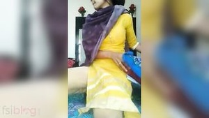 A horny Punjabi girl takes selfites while jerking off for her boyfriend.