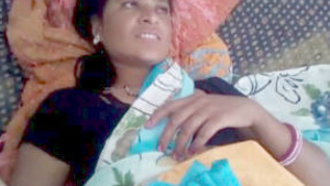 Hard cock and oily pussy in Indian bhabhi scene