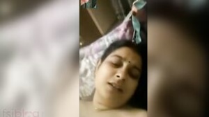 Big-boobed bhabhi shows her hairy unshaven pussy to online sponsor