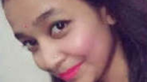 Sexy Indian girl gets blacked in a homemade video