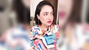 Call me Sherney has made some private videos of her without her clothes on public.