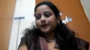 Sultry Indian aunties in hot erotic videos