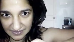 Blowjob and then cum in the mouth - Muslim bhabhi is a professional in everything.