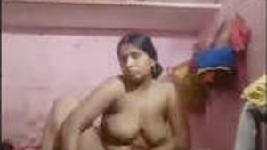 Hot Indian housewife pleasuring herself