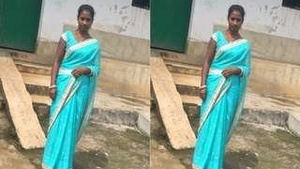 A horny village auntie films herself masturbating for her lover.