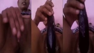 Poisonous Pakistani babe gets off with sex toys and masturbation