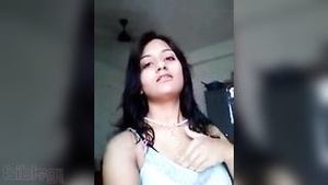 Indian college student self-pleasure experience