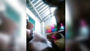 Young woman with Bangladeshi background has sex with her Bengali husband in this amateur video.