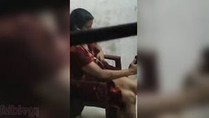 Telugu wife exposes her breasts during phone sex