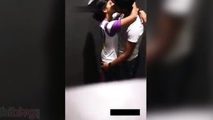 Sex clips of hot Indian couples in the bedroom in MMS form.