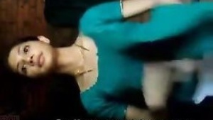 Scandalous MMS of an Indian college girl wearing her boyfriend’s clothes.