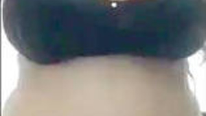 Boobs and pussy of Indian married woman in a homemade video.