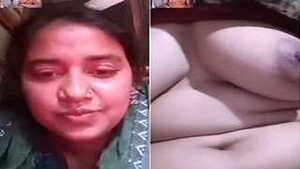 Watch Indian college girl in action in this video call clip.