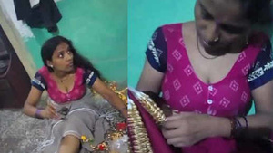 Revealing homemade video of a hot Indian housewife’s cleavage