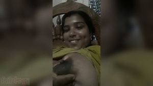 Beauty with big bosom Dehati milkshake selfies in MMC film