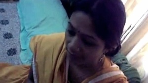 Desi girl stripping during nude MMS