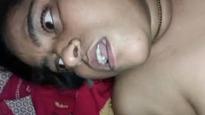 Married Indian woman has rough anal sex while on internet chat.