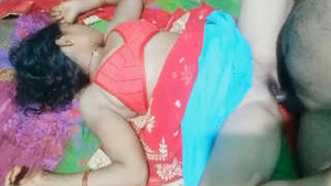 Hot Indian housewife cumming