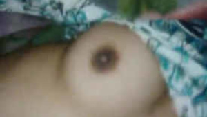 Teen amateur shows her breasts and pussy