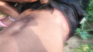 Hindi outdoor porn with an amateur Bhabhi