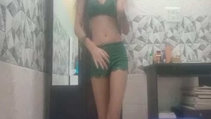 Fun with Tania: College girl’s phone sex adventure with livecam performance