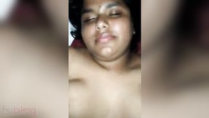 Big Indian girl getting pumzzered in lacrosse-hall in dorm