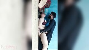 Married housewife has sex with her Indian partner on camera.