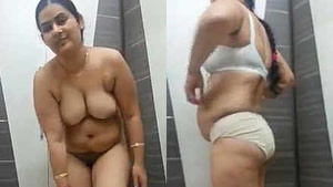 Hot Punjabi married woman’s musterbation episode