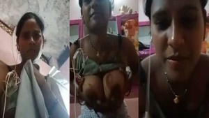 Beautiful bhabhi's live webcam experience with phone sex
