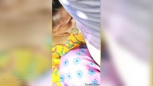 A Desi beauty gives a mind-blowing blowjob in a public place.