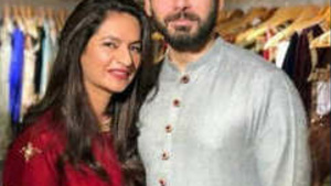 The latest viral sex video features Pakistani star Fawad Khan.