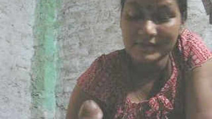 Sultry aunt seductively gives Blowjob