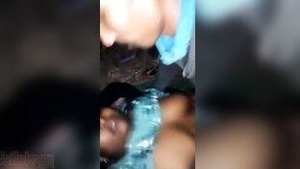 Desi Randi in a sari has sex with her XXX boyfriend in the dark.