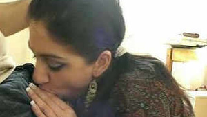 Yummy desi babe gives great blowjob