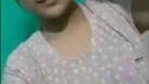 Beautiful Indian girl in new hot scene where she self-pleasure.