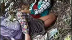 Outdoor sex with a girl from Myanmar wearing a dress