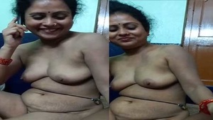 Sexual scene with a hot girl from a Bengali village who masturbates and then has hot sex.