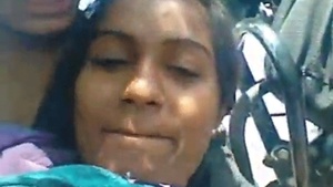 Boobs of a desi girl being flashed by her boyfriend in an MMS.