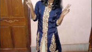 Video of Tamil lovers in affectionate moments.